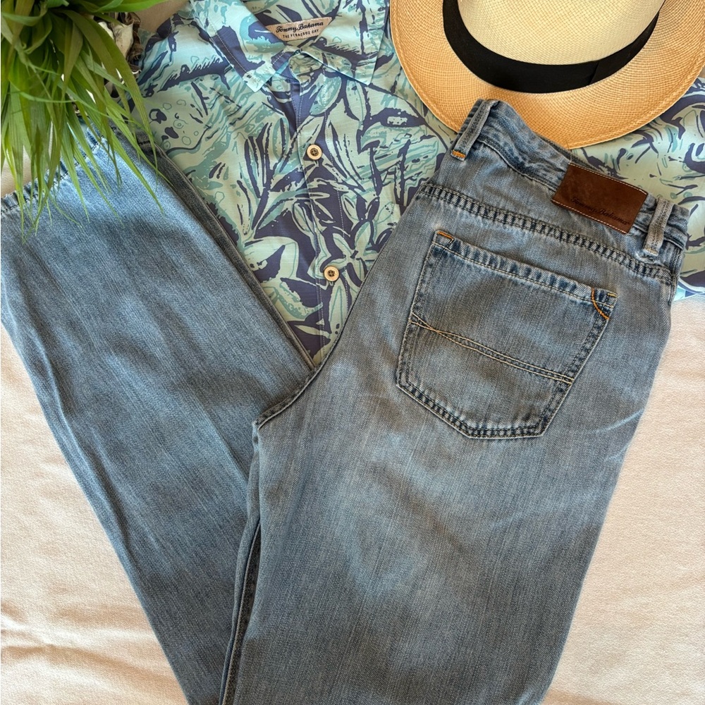 Tommy Bahama standard Blue Denim Jeans